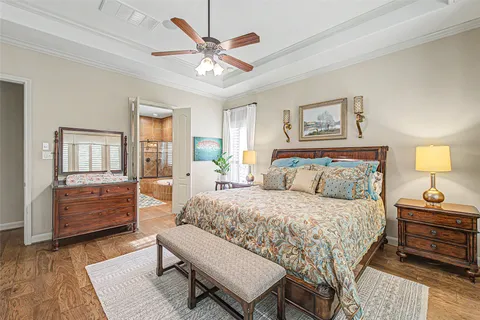 $900,000 | 83 Wyndehaven Lakes Drive, Katy, TX 77494