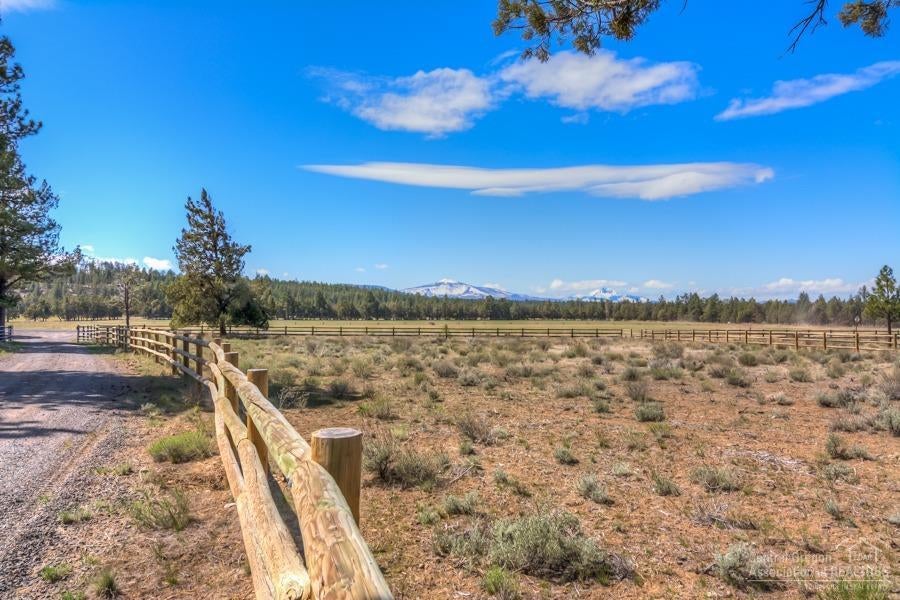 67550 Harrington Loop Road Bend, OR 97703 - Photo 30 of 34 Additional Photo