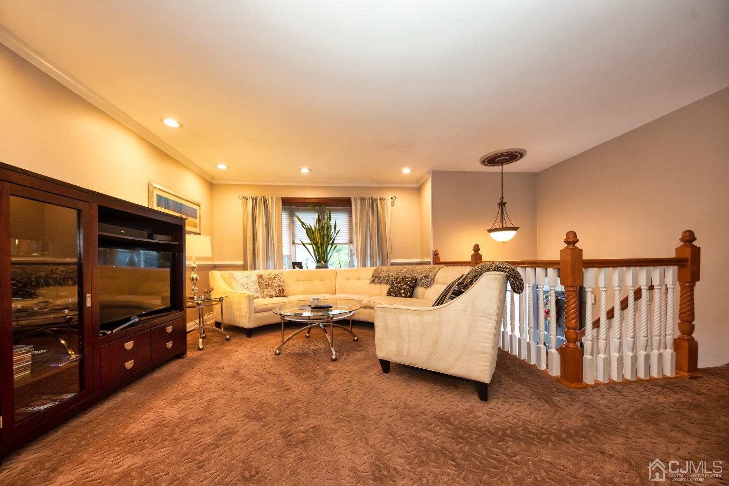 174 Winding Road Iselin, NJ 08830 - Photo 3 of 17 Gallery Image 3