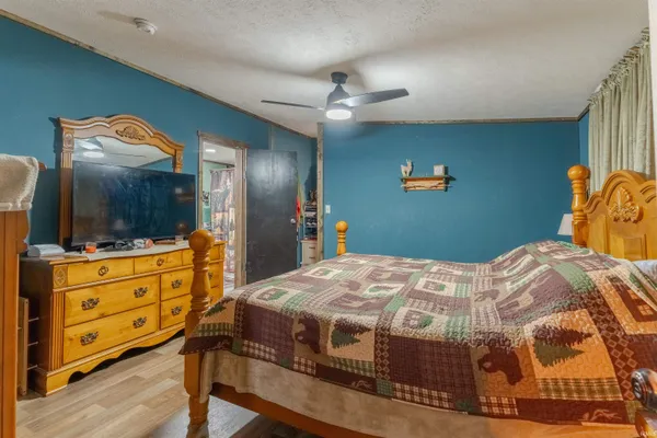 $269,900 | 11443 South Whispering Pine Road, Huntingburg, IN 47542