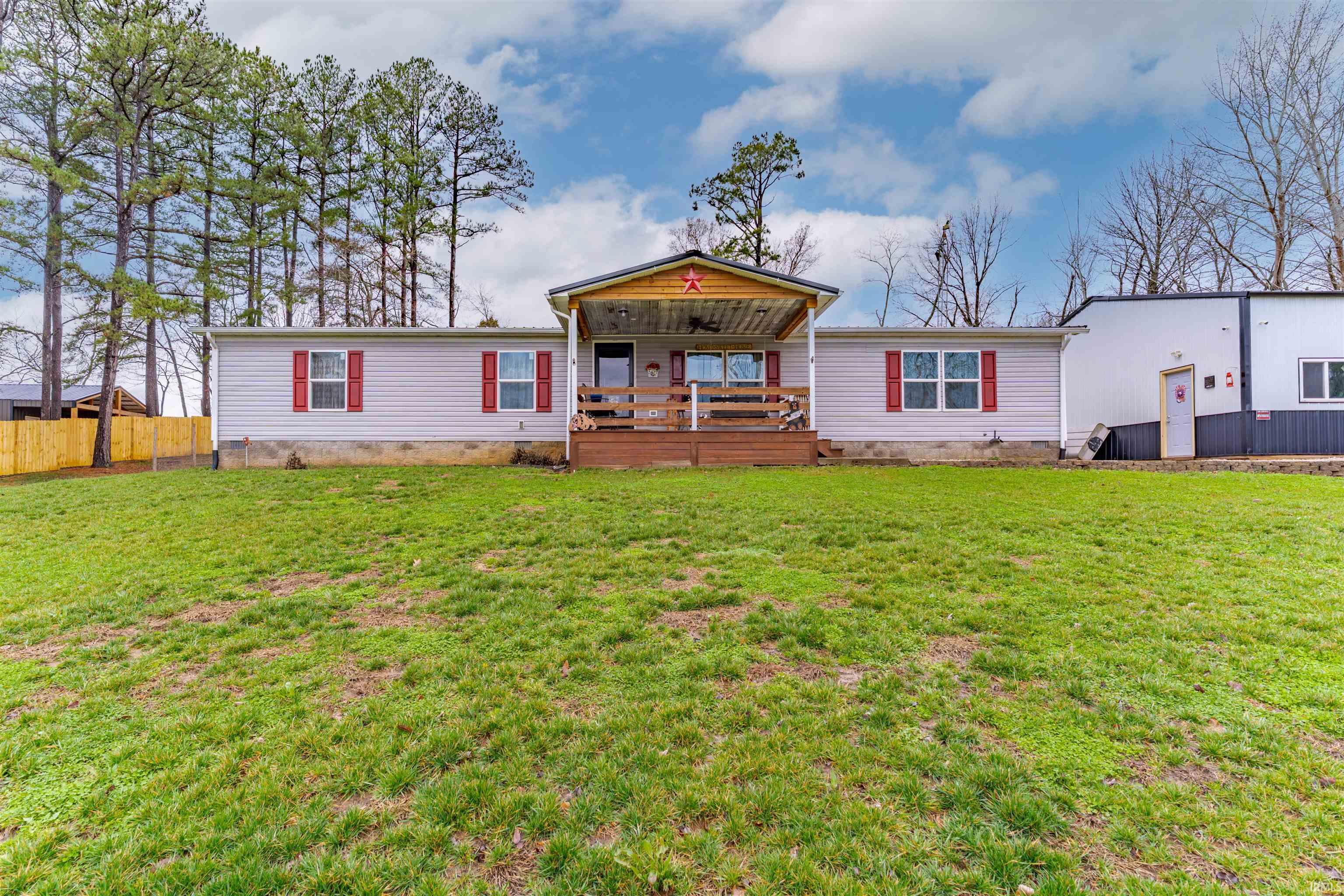 11443 South Whispering Pine Road Huntingburg, IN 47542 - Photo 9 of 33