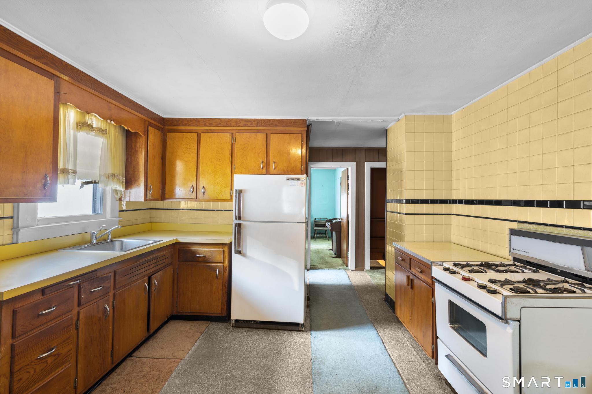 235 South Windham Road Windham, CT 06226 - Photo 9 of 30