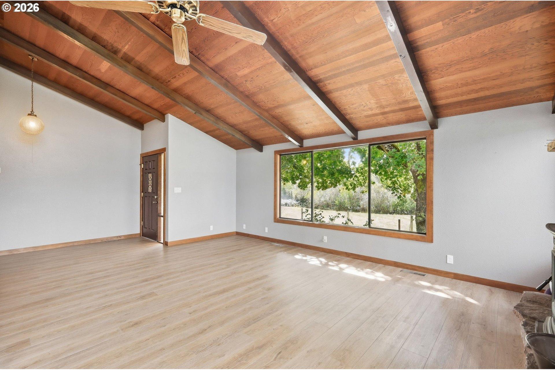 24153 Vaughn Road Veneta, OR 97487 - Photo 7 of 46 Gallery Image 7