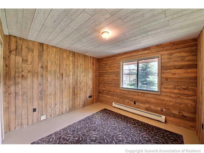 63 Idlewild Drive Summit Cove, CO 80435 - Photo 15 of 25 a view of a livingroom with an entryway
