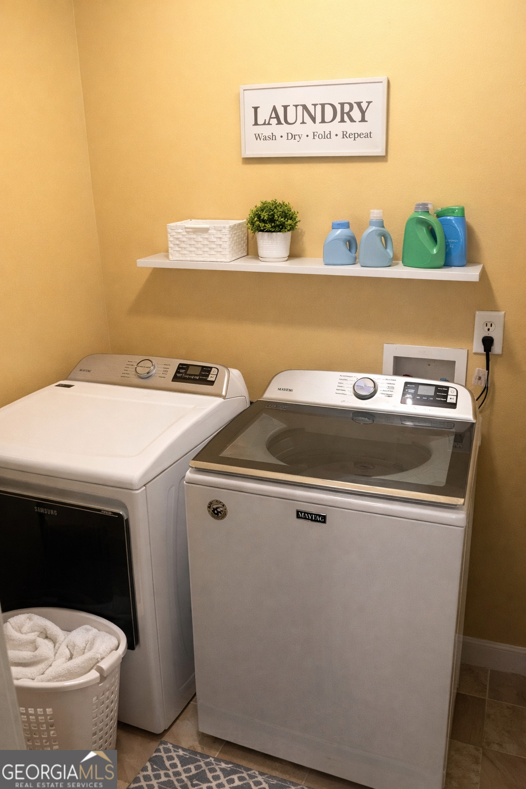 405 Browning Field Way Hampton, GA 30228 - Photo 31 of 40 Staged photo