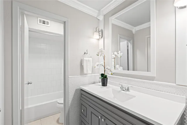 $1,900 | 3924 West Alabama Street, Unit 4, Houston, TX 77027