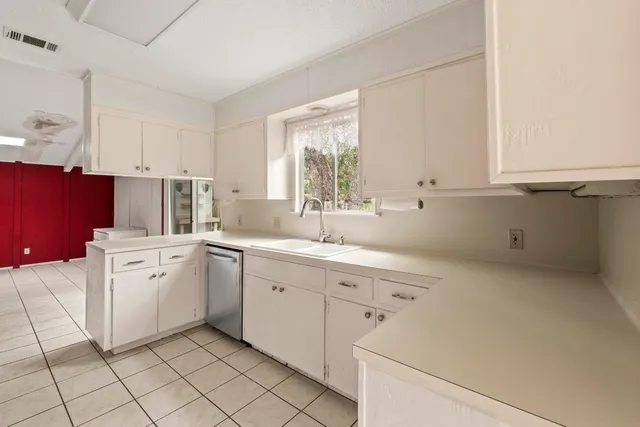 $1,250,000 | 113 Westlake Drive, West Lake Hills, TX 78746