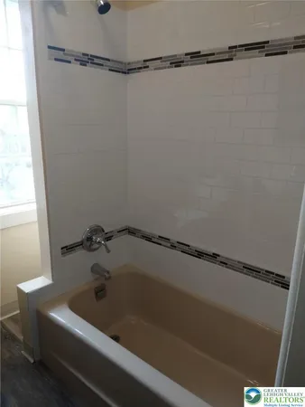 $2,095 | 1138 Arcadia Street, Bethlehem, PA 18018