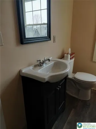 $2,095 | 1138 Arcadia Street, Bethlehem, PA 18018