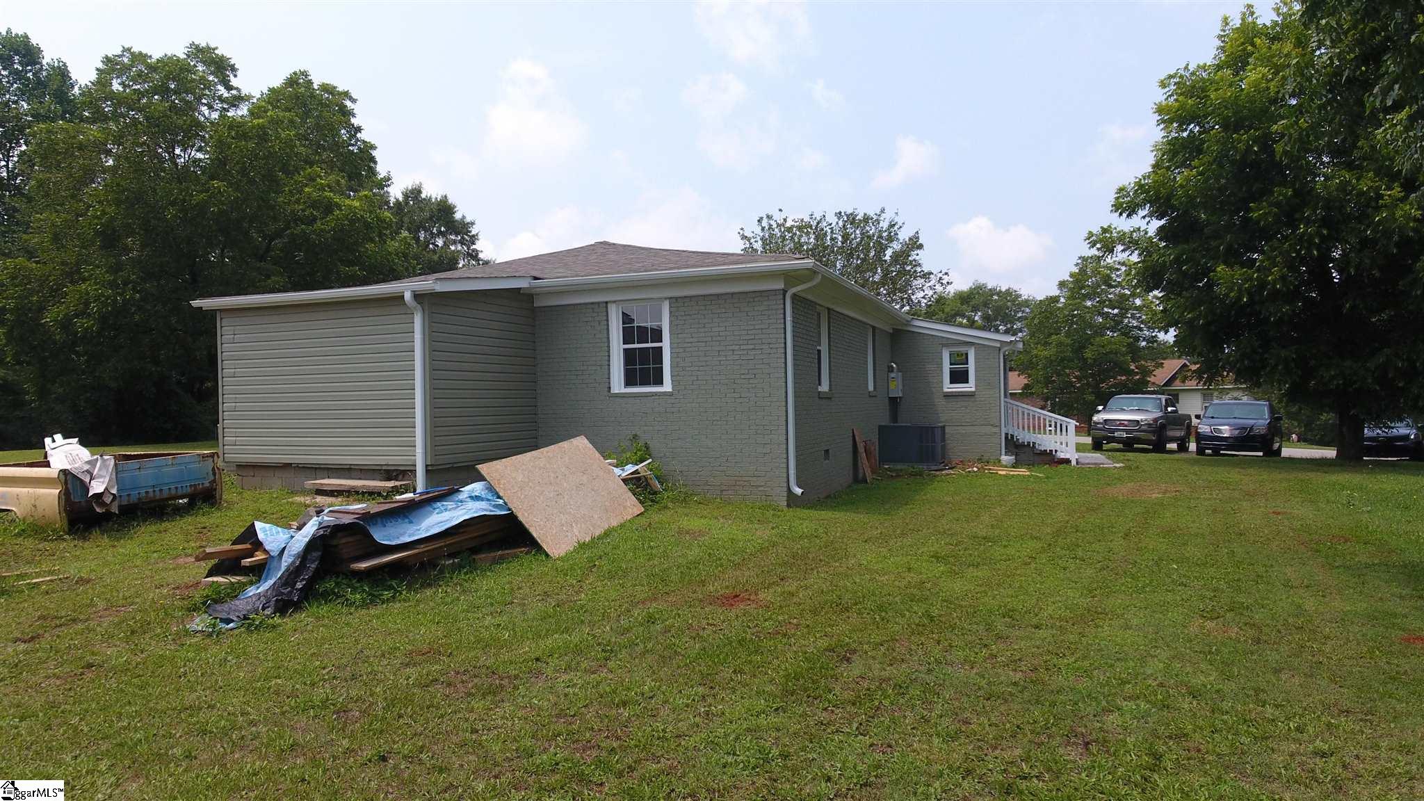 187 Burns Hill Road Liberty, SC 29657 - Photo 5 of 36