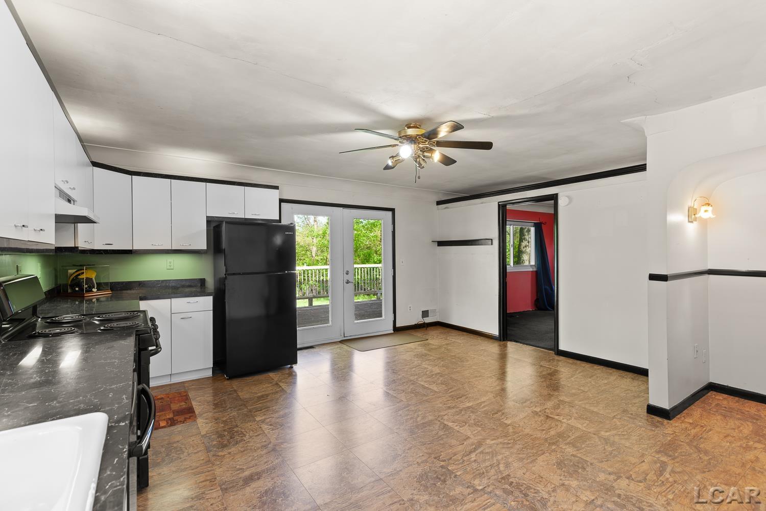 601 North Occidental Road Tecumseh, MI 49286 - Photo 8 of 52 50174577-587b592e-6e59-4c6f-8662-959f75d4ae1c.JPG