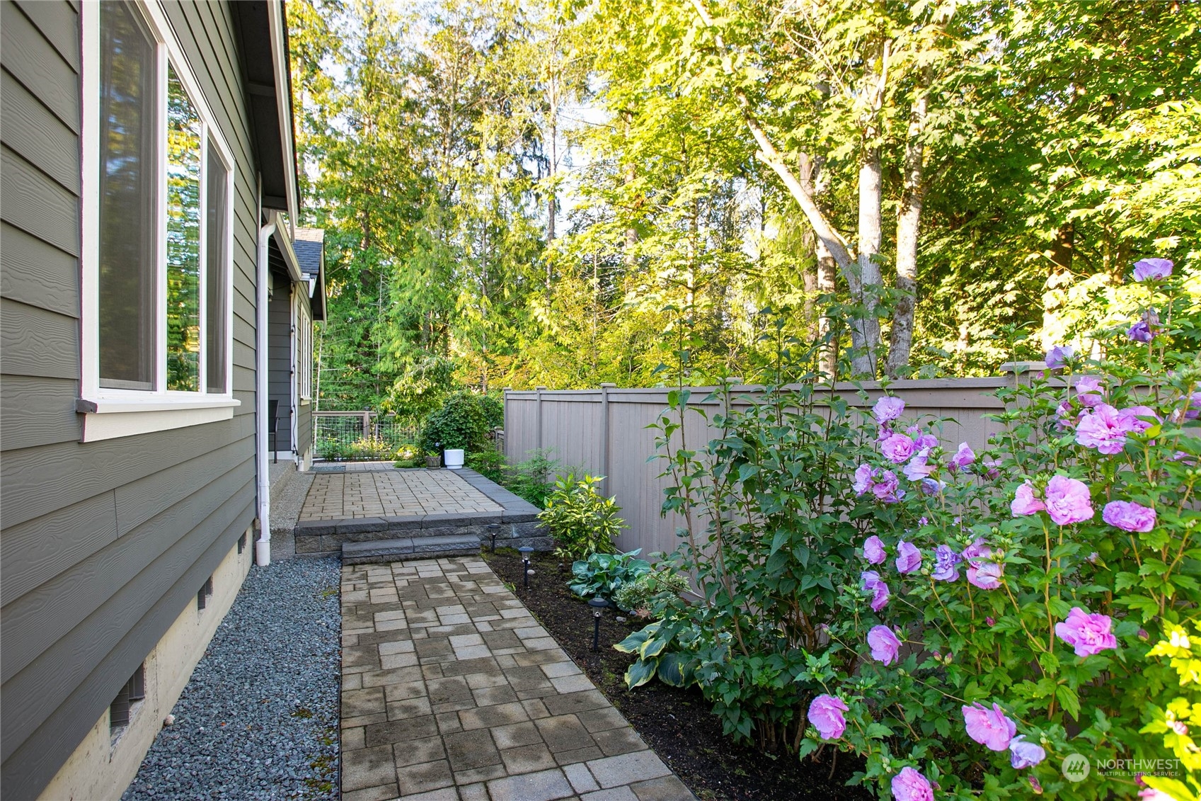 1003 Rainier Loop Mount Vernon, WA 98274 - Photo 34 of 40