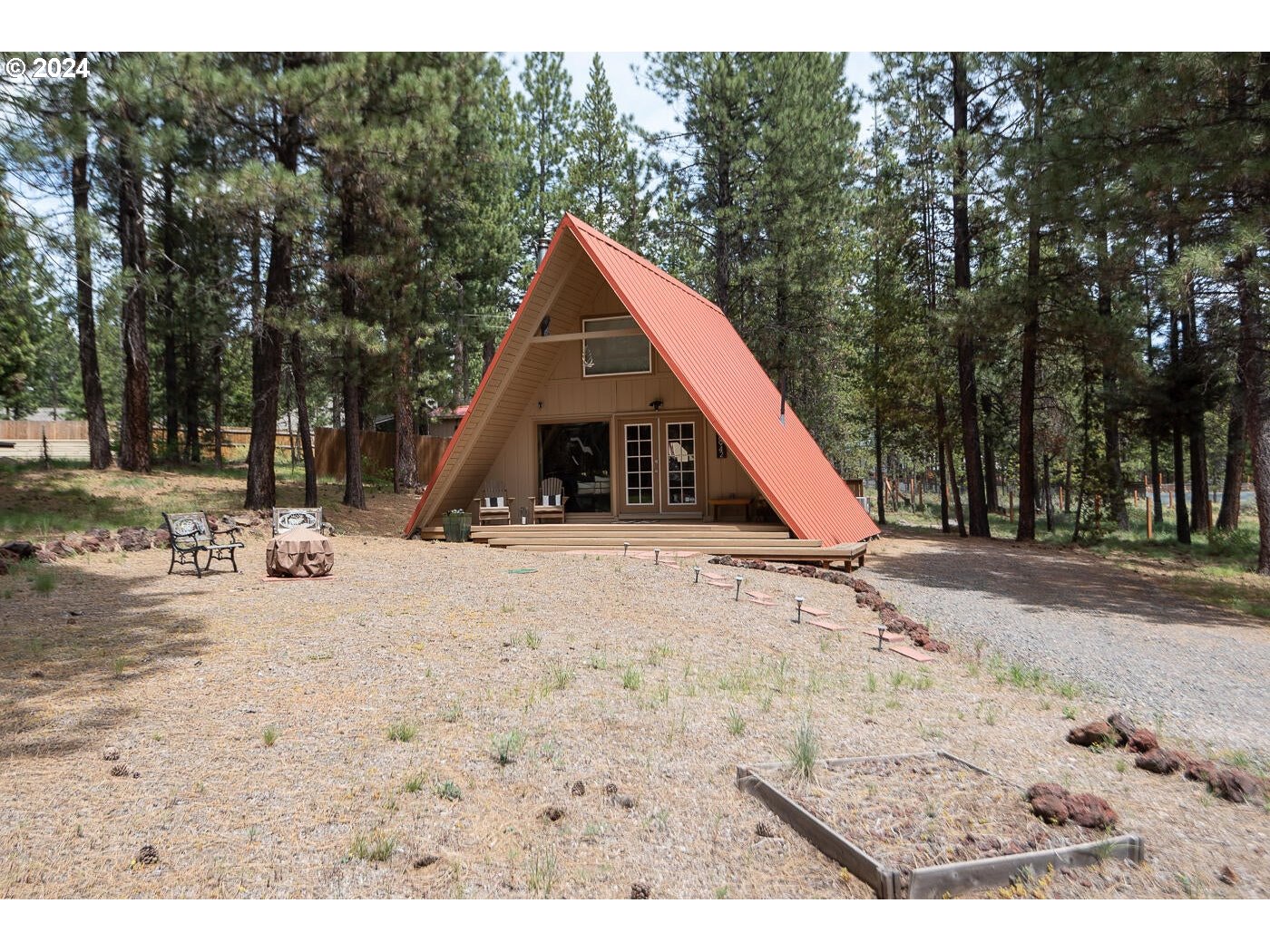 16942 Downey Road Bend, OR 97707 - Photo 3 of 22 a view of outdoor space with trees