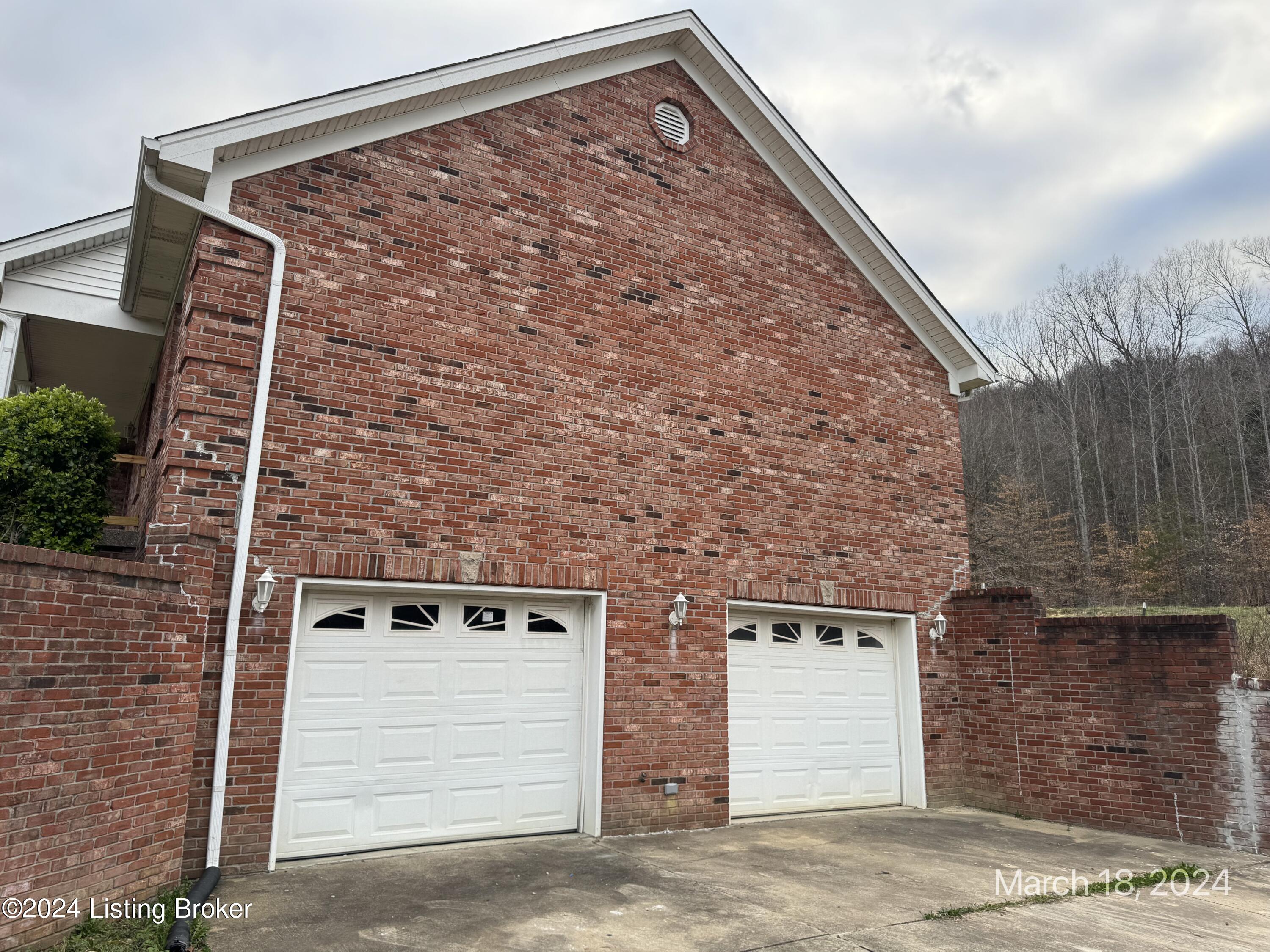 880 Wilson Run Road Lebanon Junction, KY 40150 - Photo 2 of 24 Photo Mar 18 2024, 7 02 56 PM