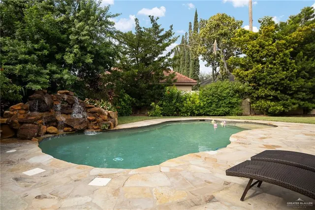 $1,175,000 | 7417 North 4th Street, McAllen, TX 78504