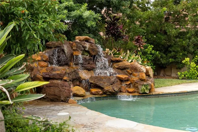 $1,175,000 | 7417 North 4th Street, McAllen, TX 78504