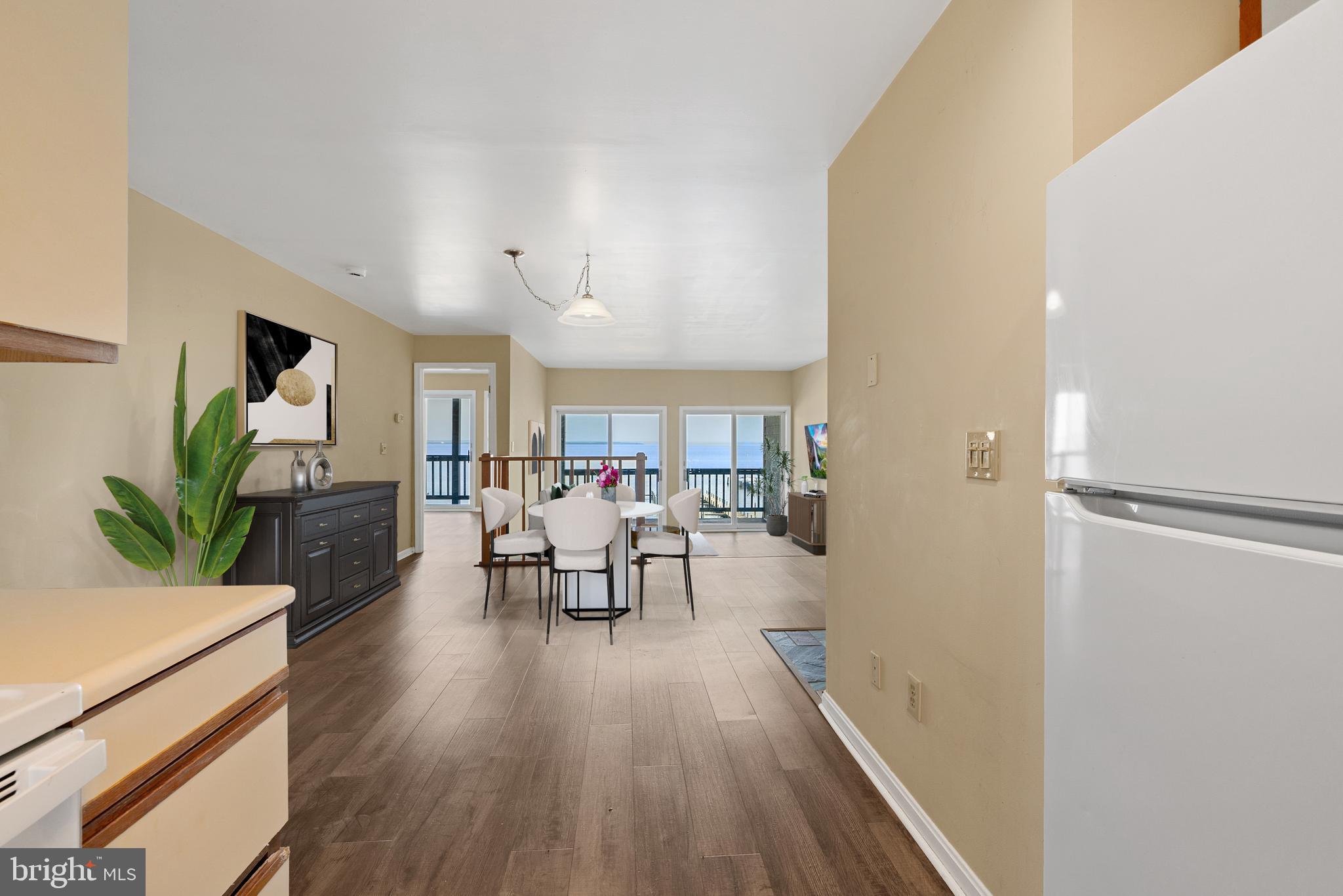 1 Bayview Road, Unit 7A Betterton, MD 21610 - Photo 8 of 28 VS of dining area