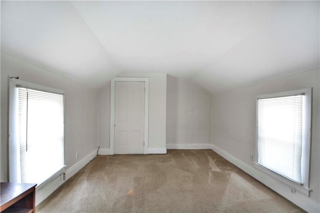 714 Main Street Coraopolis, PA 15108 - Photo 11 of 13 an empty room with a window