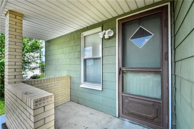 $119,000 | 714 Main Street, Coraopolis, PA 15108