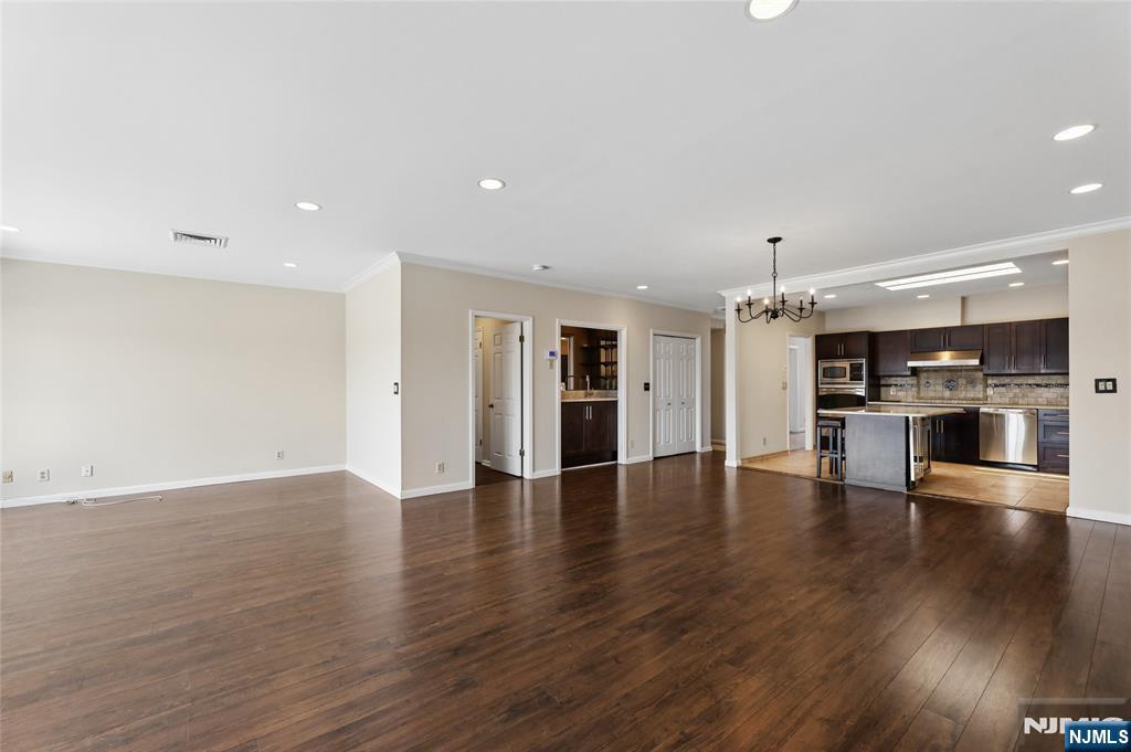 300 Gorge Road, Unit 57 Cliffside Park, NJ 07010 - Photo 13 of 31