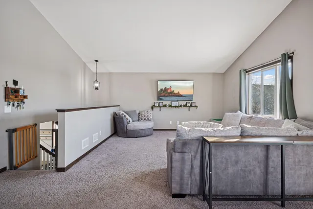 $360,000 | 13110 7th Avenue South, Zimmerman, MN 55398