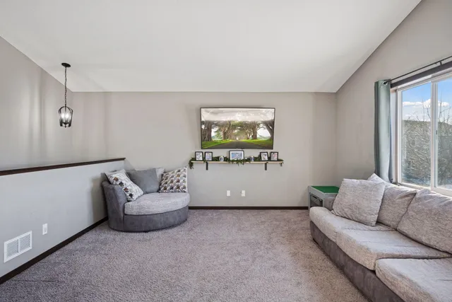 $360,000 | 13110 7th Avenue South, Zimmerman, MN 55398