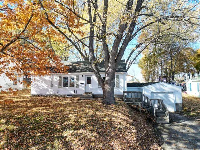 $114,000 | 6 Katadin Avenue, Lincoln, ME 04457