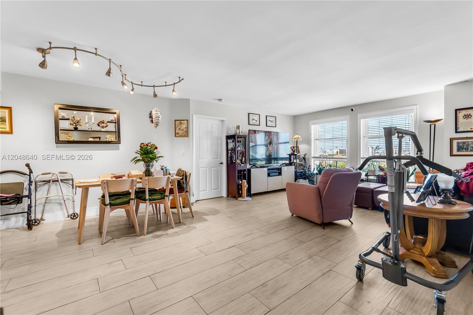 2351 Douglas Road, Unit 1101 Miami, FL 33145 - Photo 10 of 24