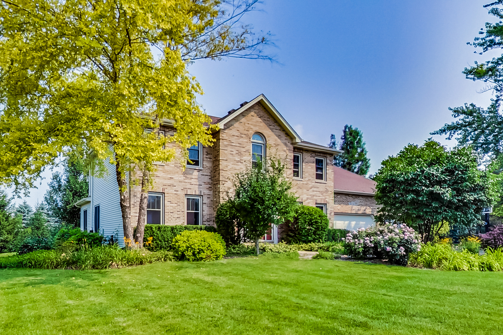 39W338 Woodgate Road St. Charles, IL 60175 - Photo 3 of 50