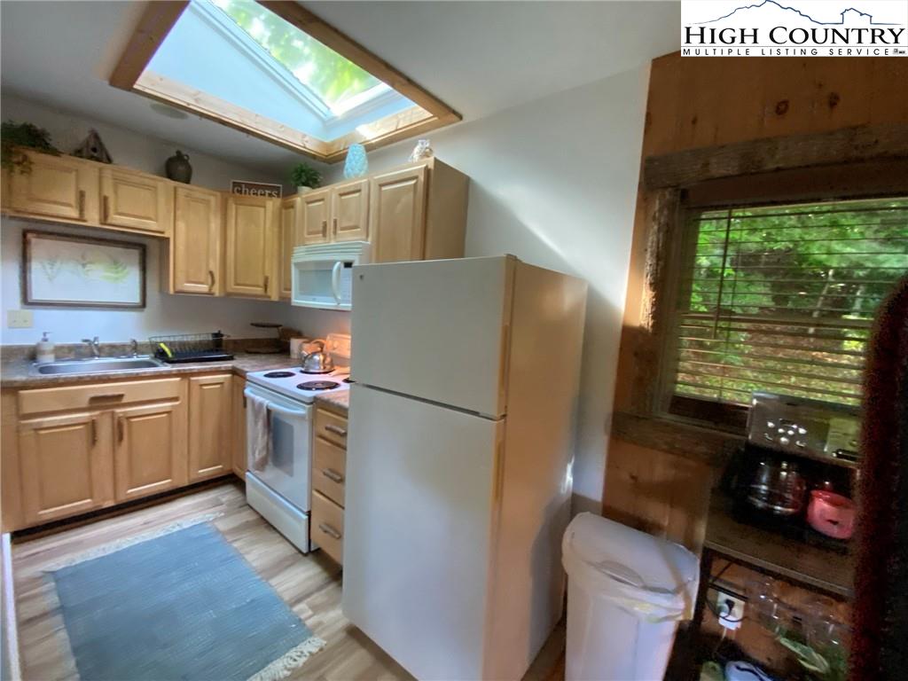 164 Spring Brook Road Newland, NC 28657 - Photo 15 of 26 Gallery Image 15