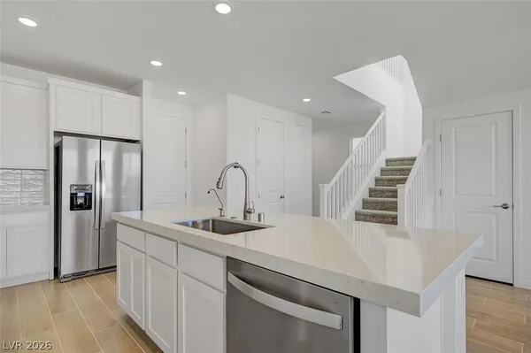 $2,395 | 8532 West Agate Avenue, Las Vegas, NV 89113