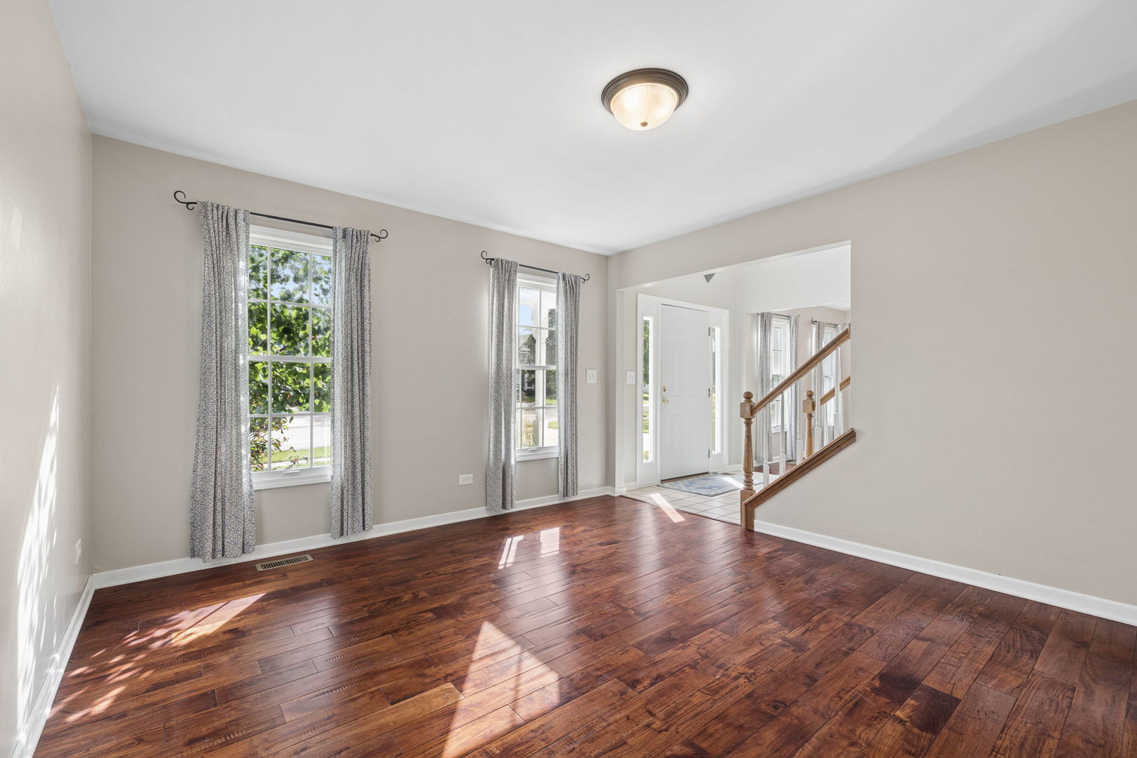 1803 Chestnut Hill Road Plainfield, IL 60586 - Photo 3 of 29 Gallery Image 3