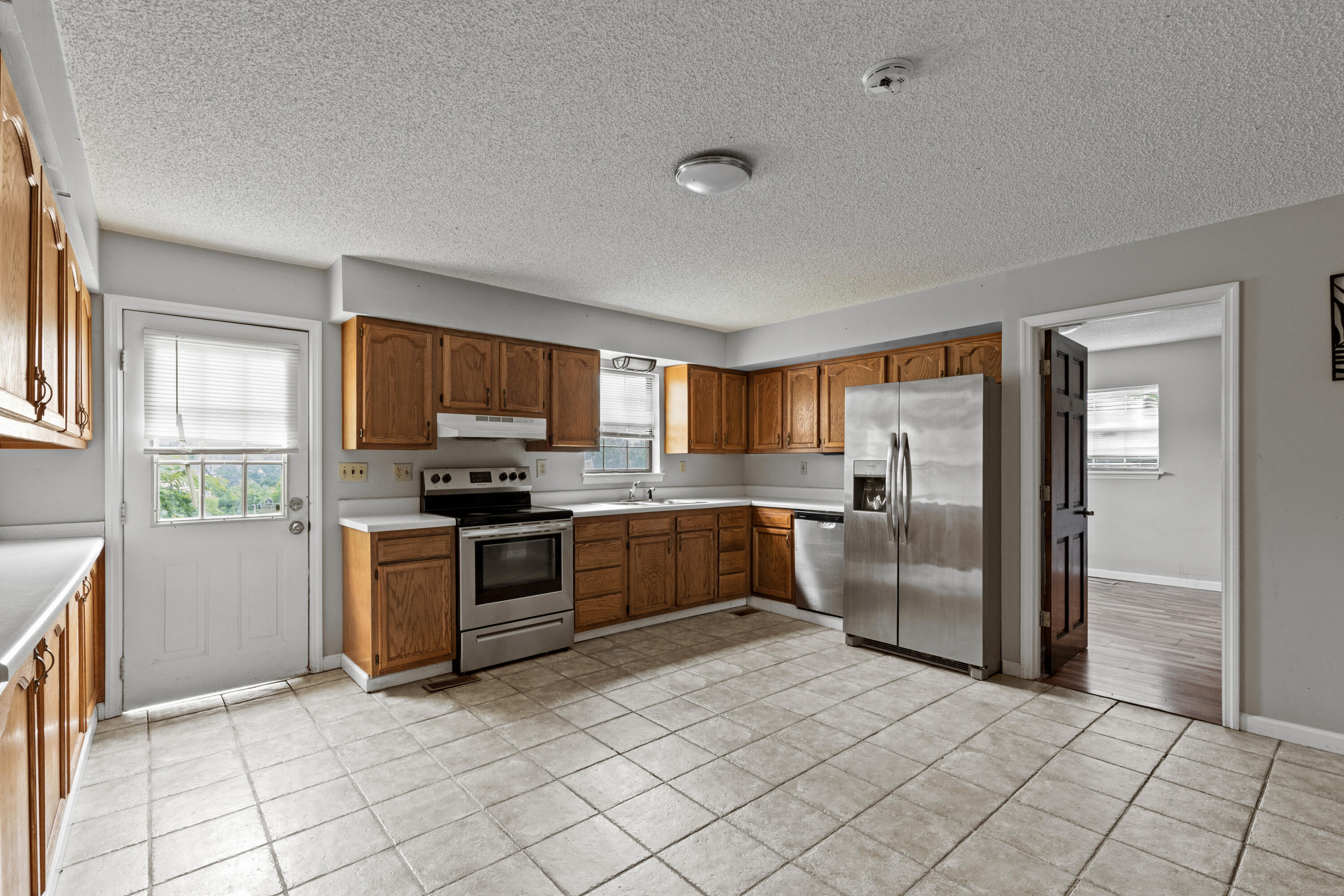 814 Meroney Street Chattanooga, TN 37405 - Photo 12 of 29 meroney-18