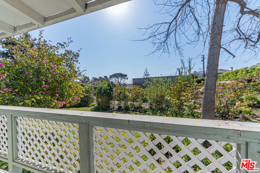 29855 Harvester Road Malibu, CA 90265 - Photo 14 of 16
