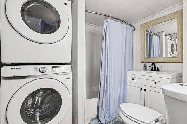 $240,000 | 1100 Atlantic Street Northwest, Grand Rapids, MI 49504