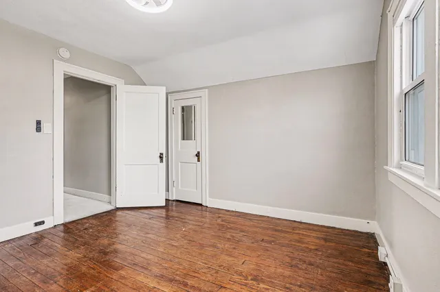 $240,000 | 1100 Atlantic Street Northwest, Grand Rapids, MI 49504