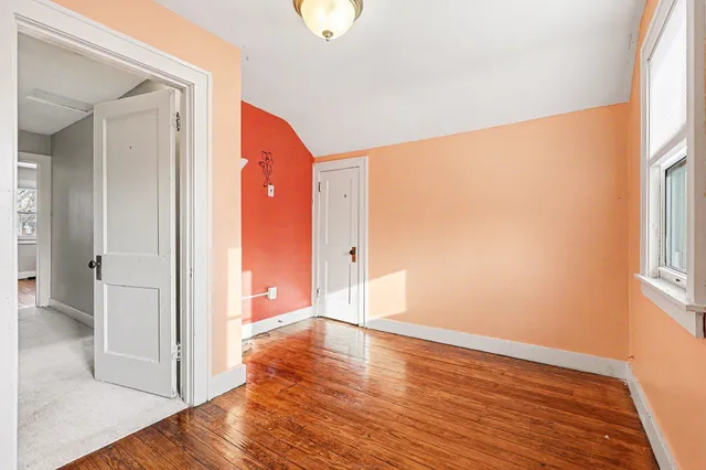 $240,000 | 1100 Atlantic Street Northwest, Grand Rapids, MI 49504