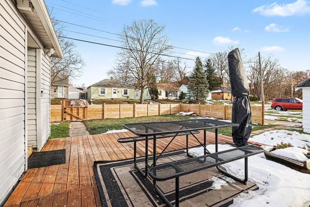 $240,000 | 1100 Atlantic Street Northwest, Grand Rapids, MI 49504