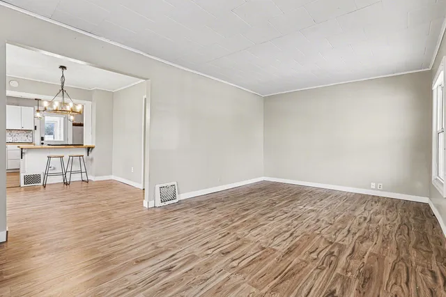 $240,000 | 1100 Atlantic Street Northwest, Grand Rapids, MI 49504