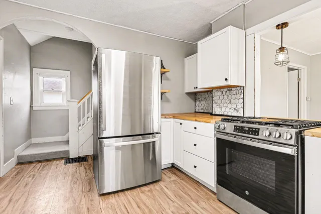 $240,000 | 1100 Atlantic Street Northwest, Grand Rapids, MI 49504