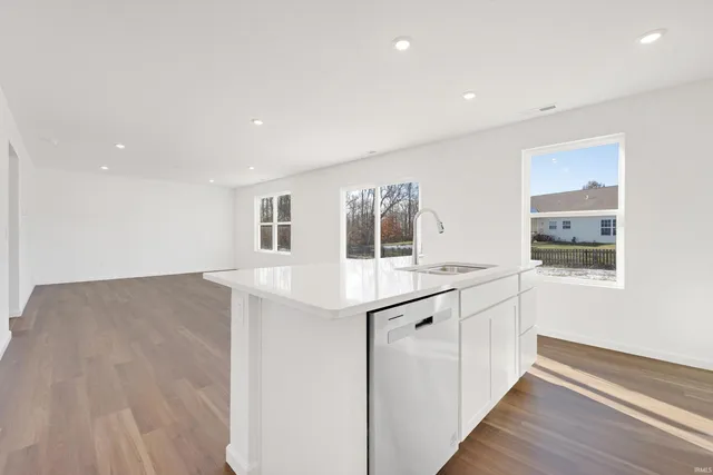 $294,900 | 4528 Timber Creek Parkway, New Haven, IN 46774