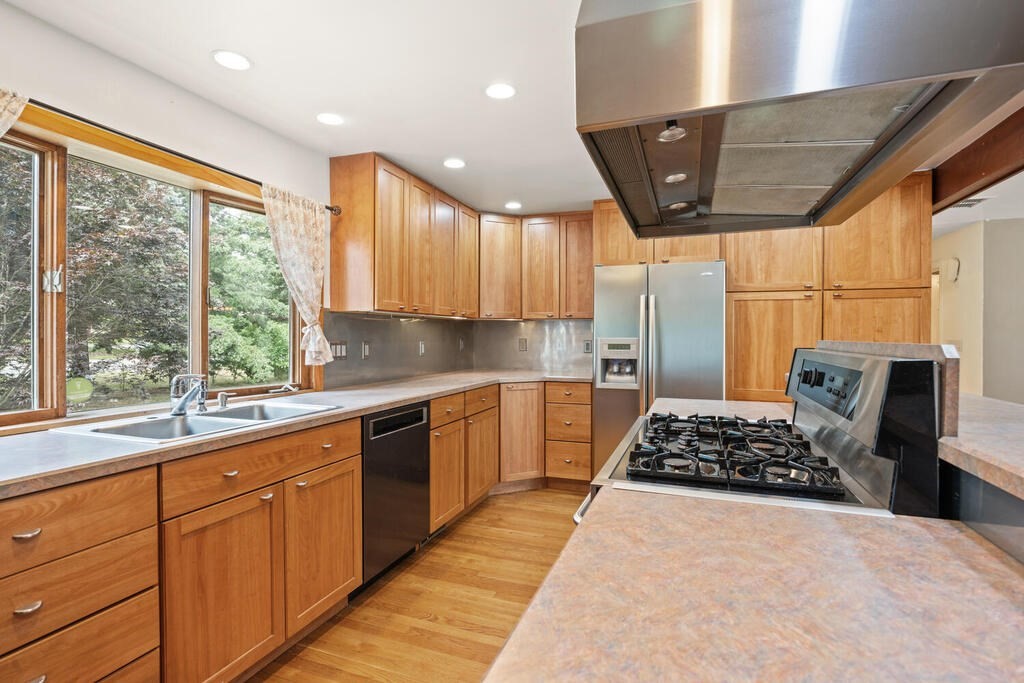 23 Great Road Sudbury, MA 01776 - Photo 6 of 35 Gallery Image 6