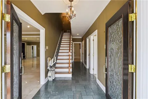 $825,000 | 5545 Jacquelyn Court, New Orleans, LA 70124