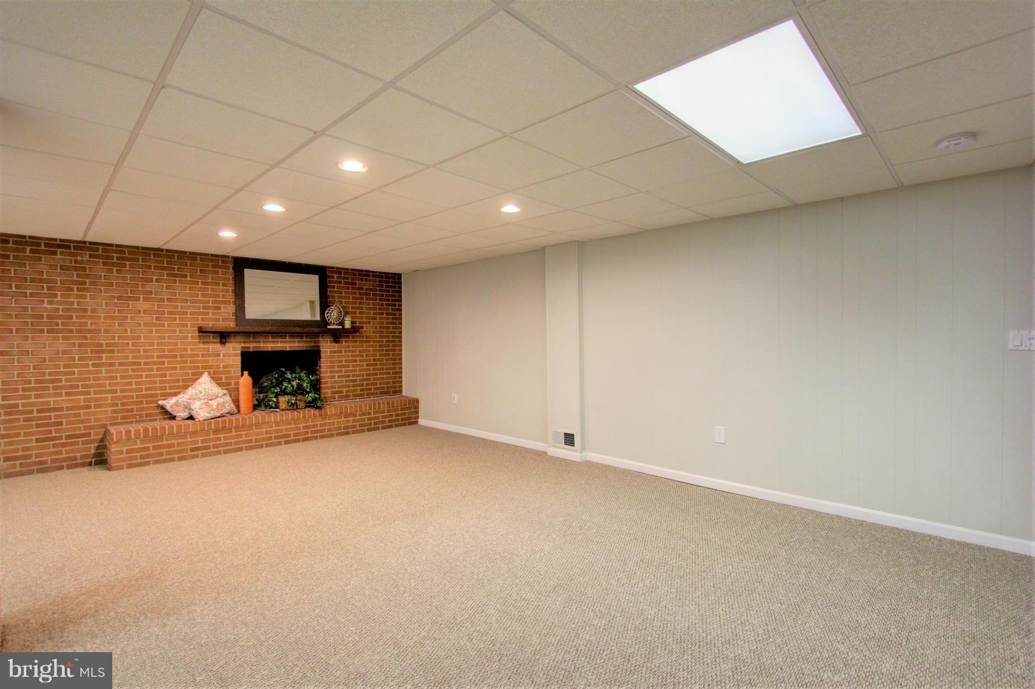 12389 Lime Kiln Road Fulton, MD 20759 - Photo 23 of 30 Family Room