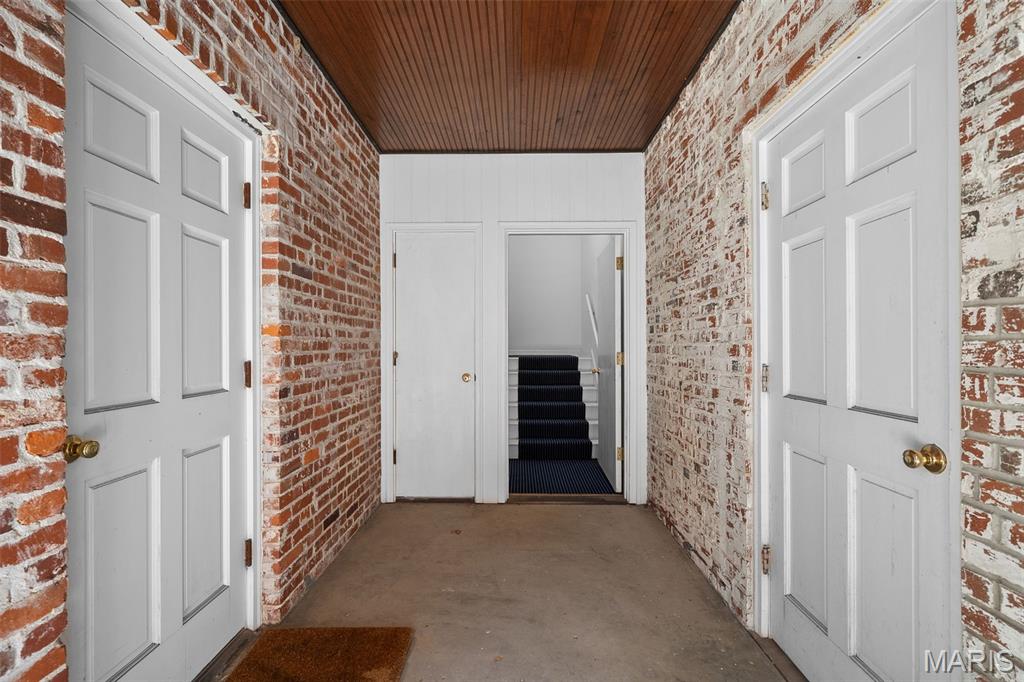 8 Ridgewood Road Ladue, MO 63124 - Photo 41 of 55