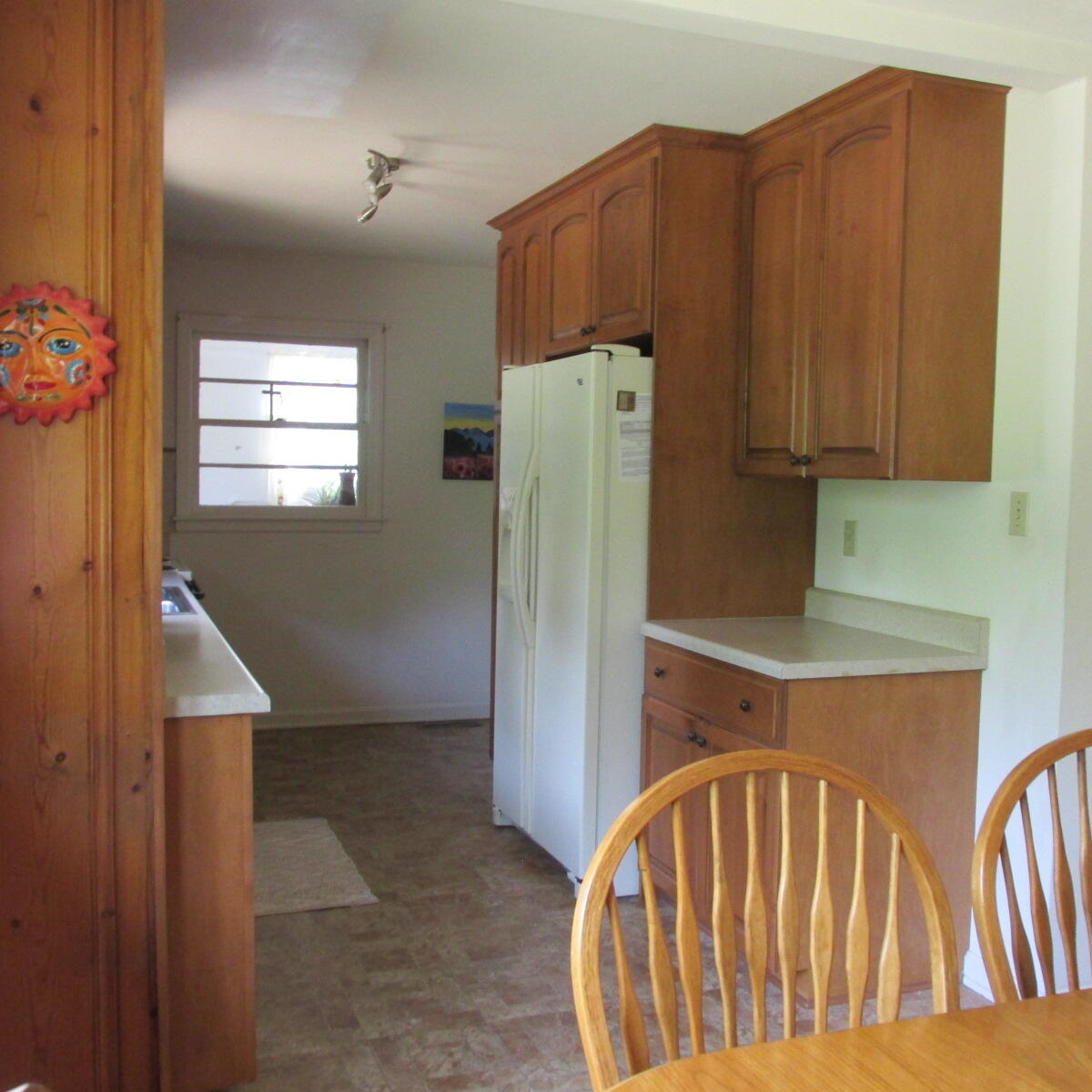 6620 Sherry Road Roanoke, VA 24019 - Photo 7 of 23 Kitchen has all appliances!