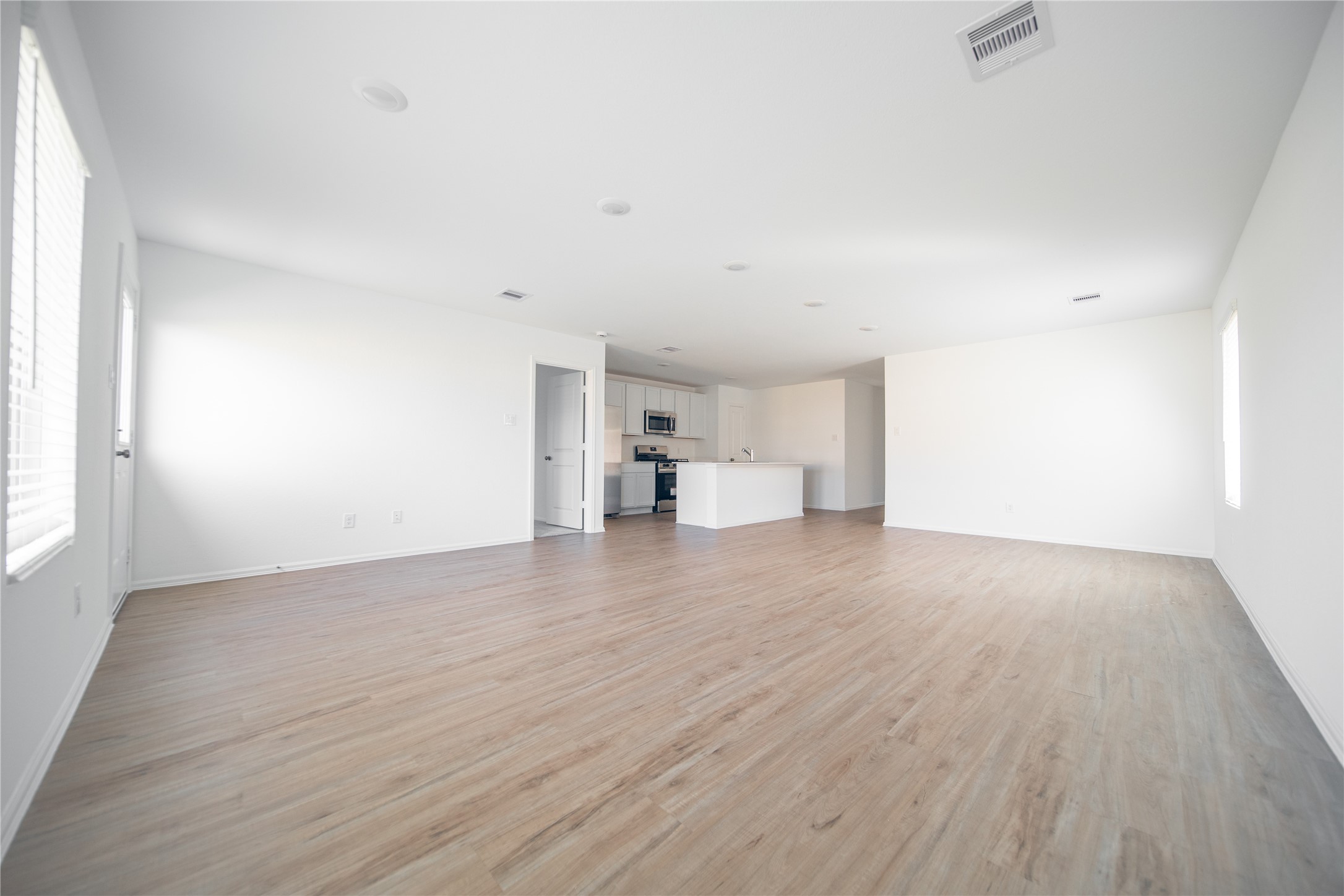 9530 Brookside Point Drive Baytown, TX 77521 - Photo 3 of 19