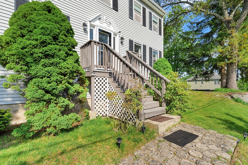 9 Rhodes Street Billerica, MA 01821 - Photo 31 of 33