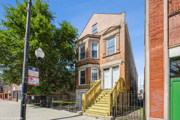 $1,400 | 2442 South Kedzie Avenue, Unit 1F, Chicago, IL 60623