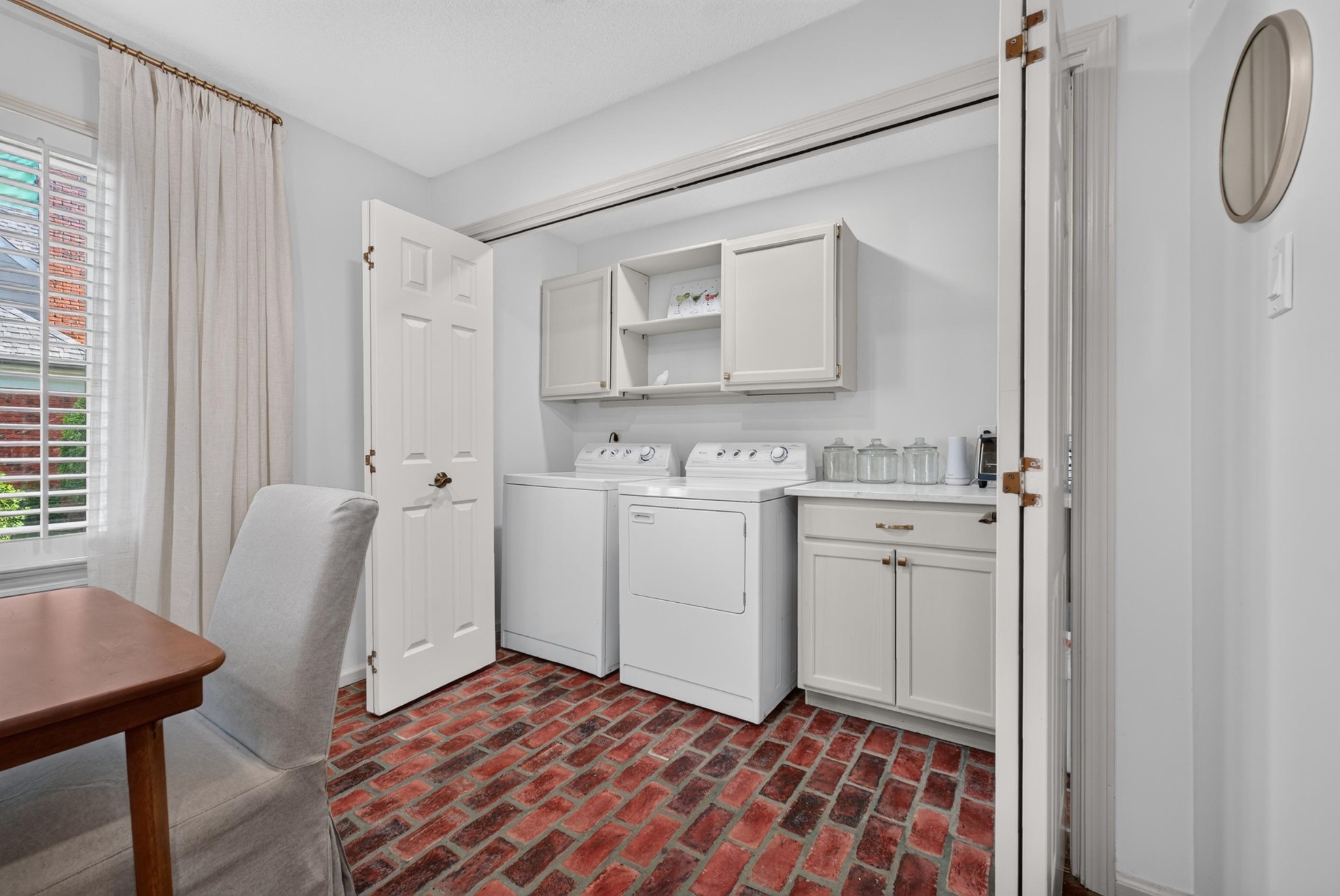 1897 Allenby Road Germantown, TN 38139 - Photo 9 of 25 Gallery Image 9